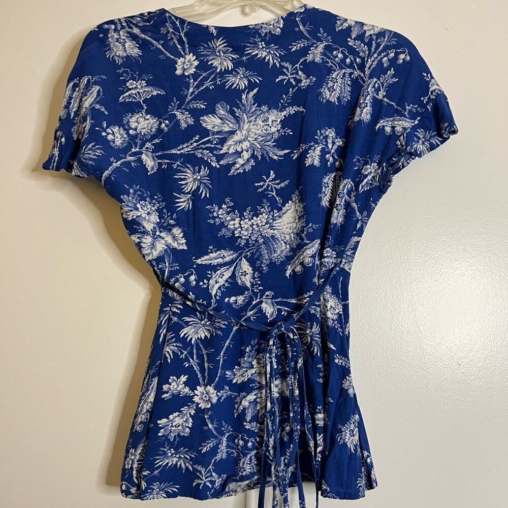 Anthropologie Maeve Blue/White Pattern Short Sleeve Wrap Top - Picture 5 of 6